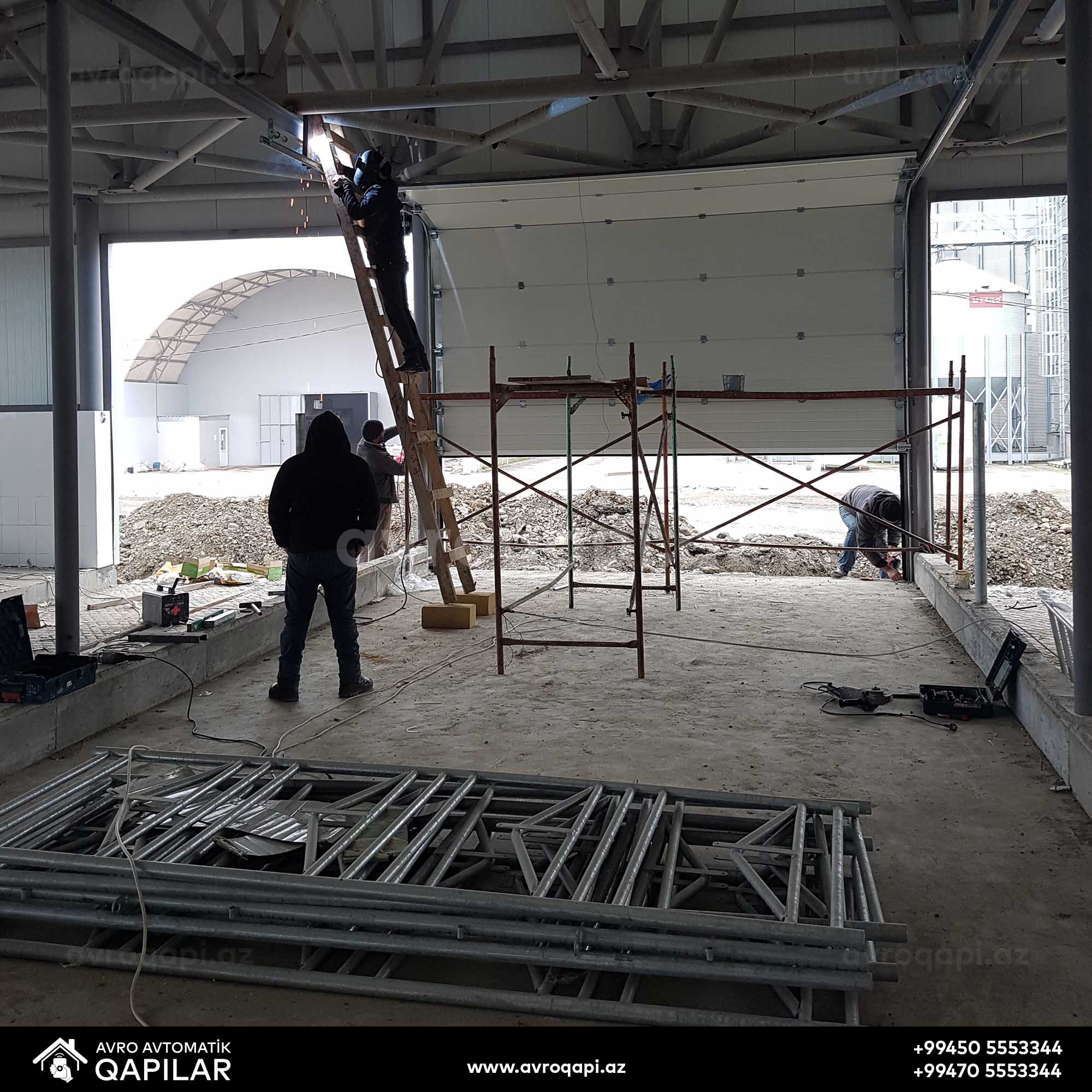 Ağsu Süd Zavodunda quraşdırdığımız Sənaye qapısı.